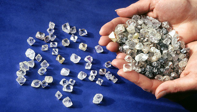 Diamonds Worth $3.2 Million Seized at Border