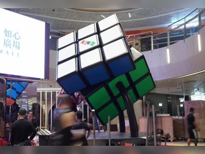 World's largest Rubik's cube assembled at Hong Kong mall