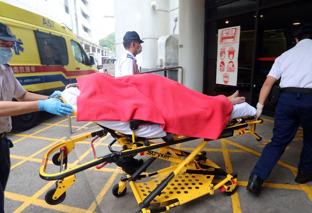 Construction workers sent to hospital after struck by lightning