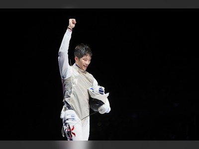 Hong Kong fencer Edgar Cheung Ka-long won gold