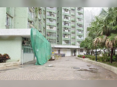 A man and a woman found dead in a Siu Sai Wan flat