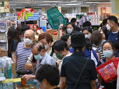 Long queues at Professional Teachers’ Union supermarkets