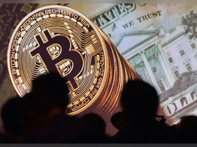 Crypto Market Retakes $2 Trillion Market Cap Amid Bitcoin Gains