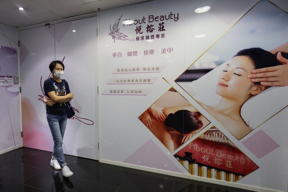 3 Hong Kong beauty chains abruptly shut, leaving employees, customers in dark