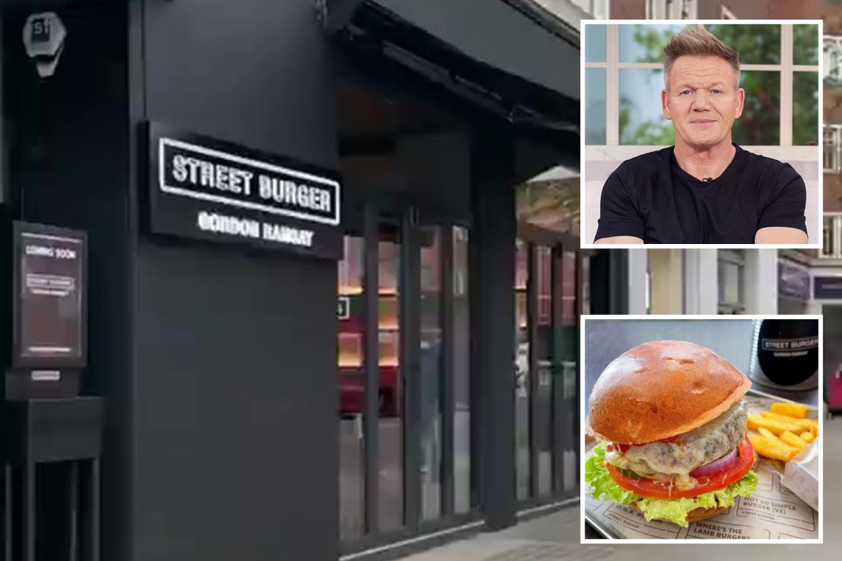 Diners slam Gordon Ramsay's 'tasteless' burgers as food takes 'an hour'