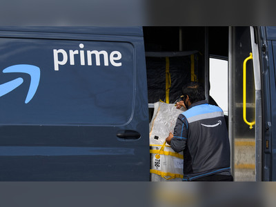 Amazon delivery drivers to launch group action lawsuit against e-commerce giant over employment rights