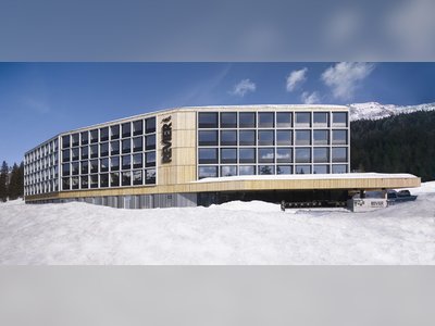 This Hotel in the Swiss Alps Is Made Up of 96 Prefab Modules