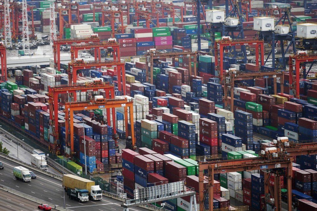 Hong Kong exporters risk missing Christmas peak amid supply chain crisis