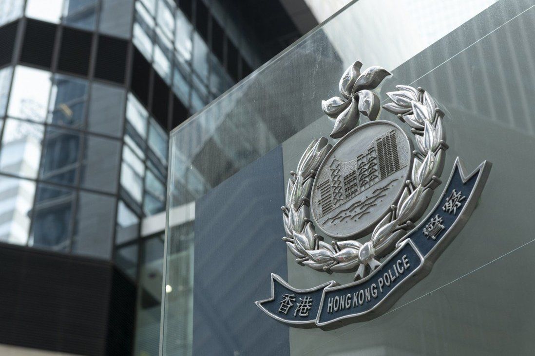 Hong Kong police arrest 32 for selling their bank accounts to scammers