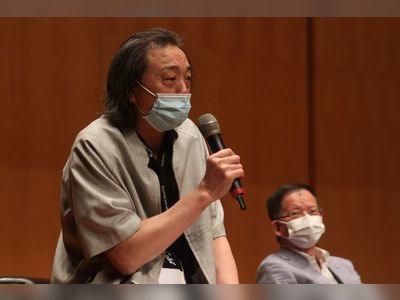 Hong Kong columnists call for probe into hospital’s treatment of writer