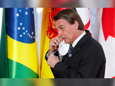 21 Brazil Scientists Refuse Medals In Row With Jair Bolsonaro