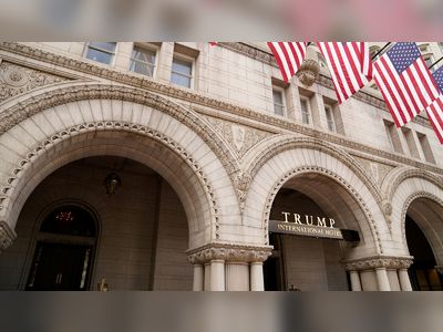 Donald Trump reaches $375m deal to sell Washington DC hotel - reports