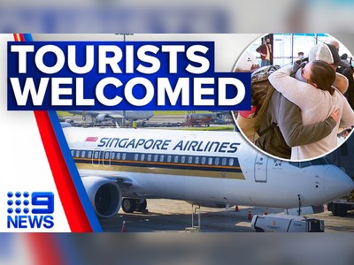 Australia: International travellers arrive from Singapore