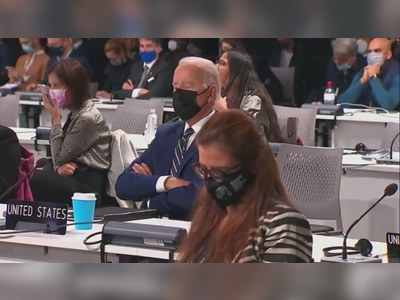 Biden appears to fall asleep during COP26 opening speeches