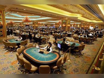 Macau keeps casino licences limited to six, halves duration