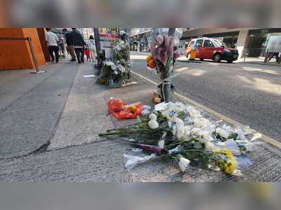 Citizens pay tributes to victims in San Po Kong car crash