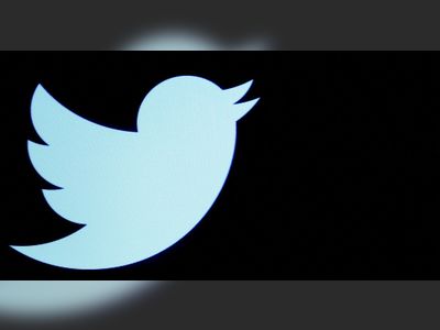 Nigeria lifts Twitter ban from midnight, government official says