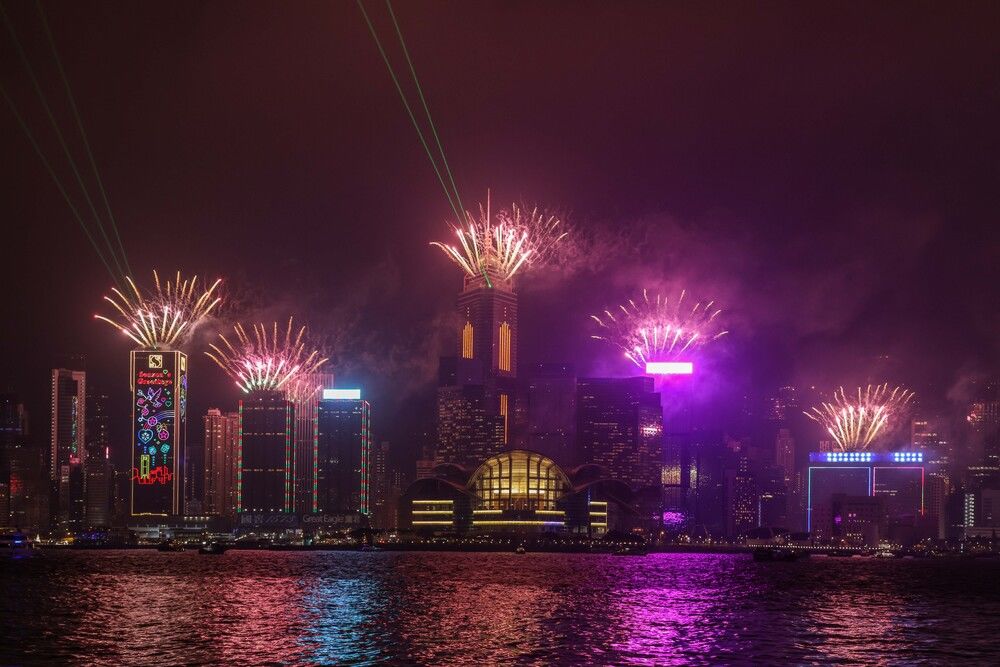 (In photos) Astonishing New Year countdown concert reaches 2.4b worldwide