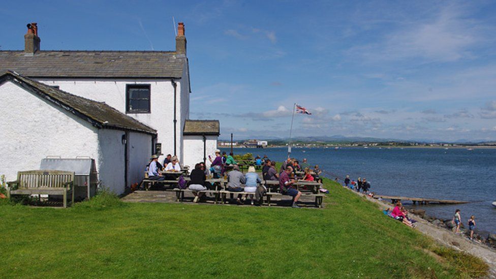 Piel Island: Search for licensee to run 300-year-old pub