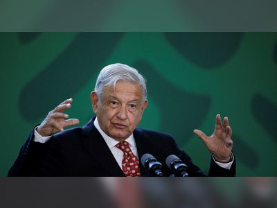Mexican president eyes food price controls if inflation stays high