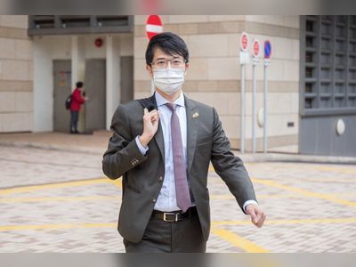 Hong Kong lawyer jailed 7 days for blocking police officer outside court