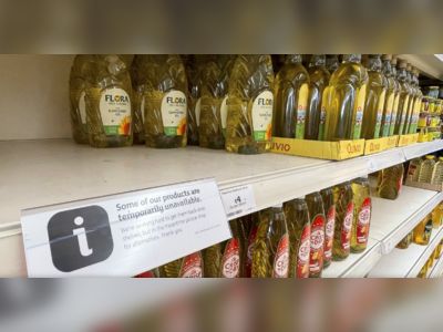 Ukraine war: Supermarkets across UK limit cooking oil purchases as Russian invasion causes supply-chain problems