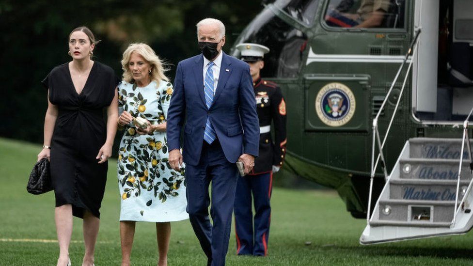 Biden to host White House wedding reception for granddaughter