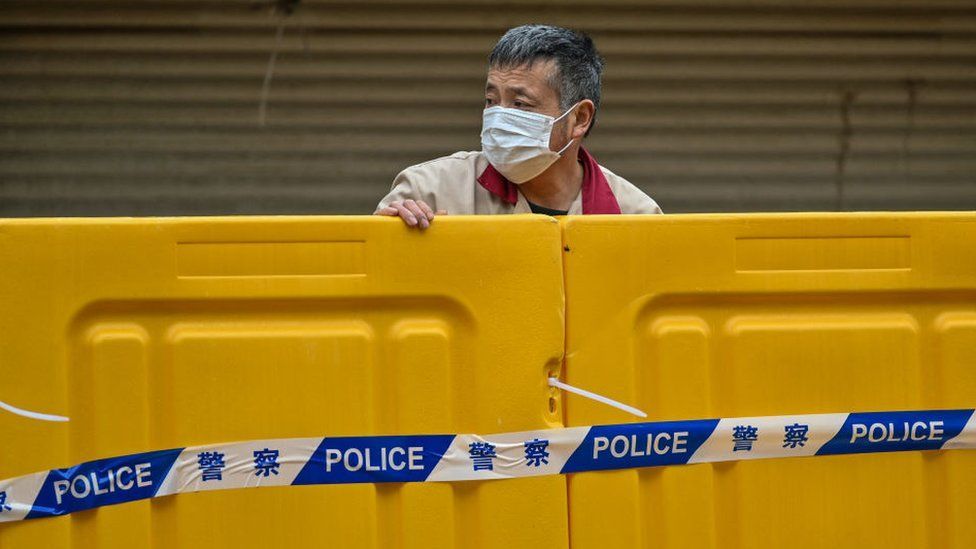Shanghai lockdown: Economy shaken by zero-Covid measures