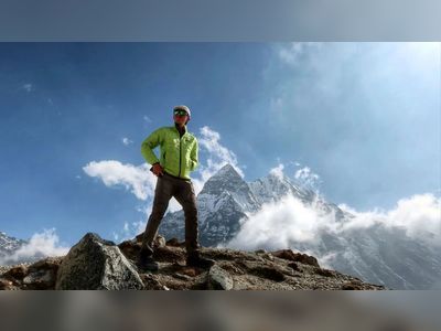 Hong Kong father and son nail Mt Everest summit push