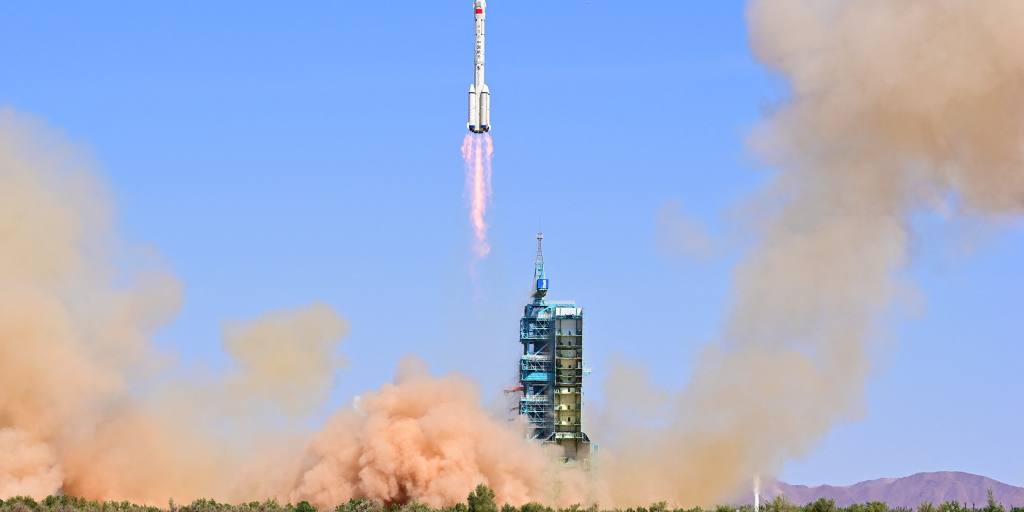 Chinese astronauts enter space station on six-month Shenzhou 14 mission