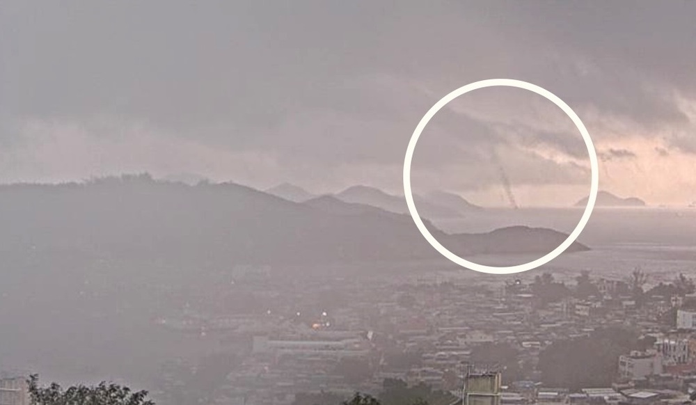 Waterspout spotted off Cheung Chau Island