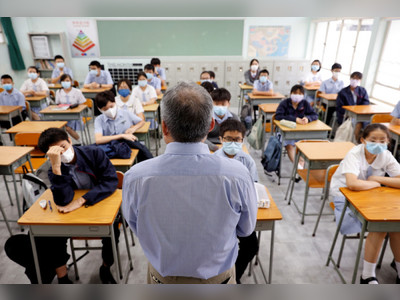 Foreign teachers told to pledge loyalty to Hong Kong