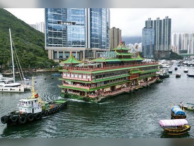 Hong Kong authorities request report of Jumbo Floating Restaurant sinking