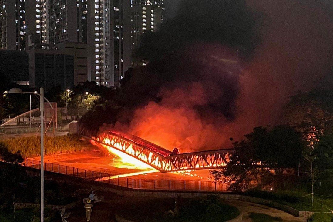 20,000 Hong Kong households facing 2-day blackout after cable fire