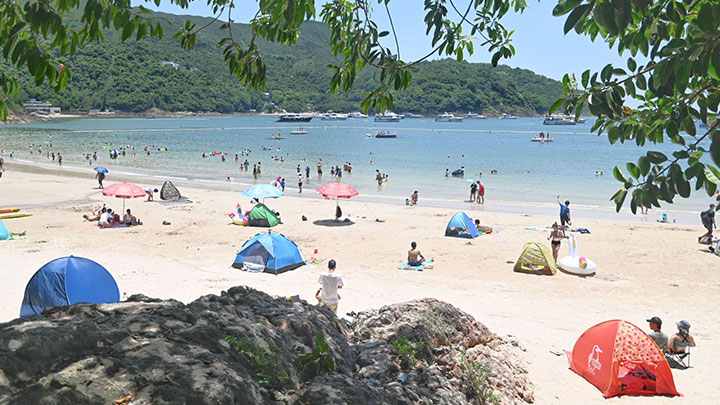 Criteria for leaving Penny's Bay unchanged as HK sees 4,265 cases