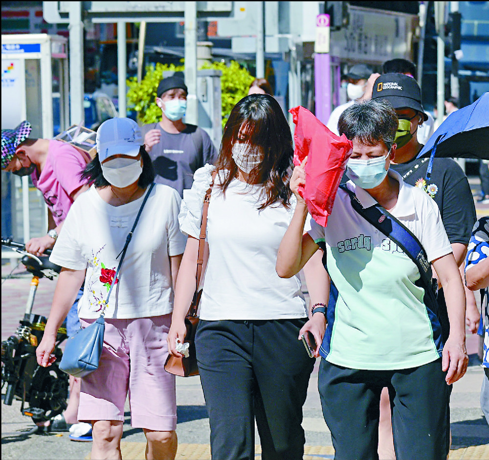 Sweltering heat hits Sheung Shui