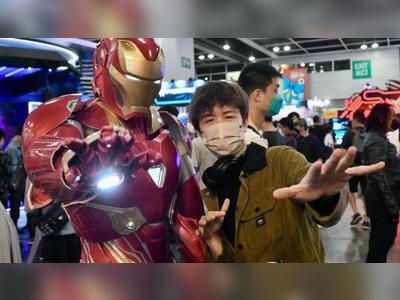 (Pictures) Hundreds of anime and comics enthusiasts swarm opening of Ani-Com