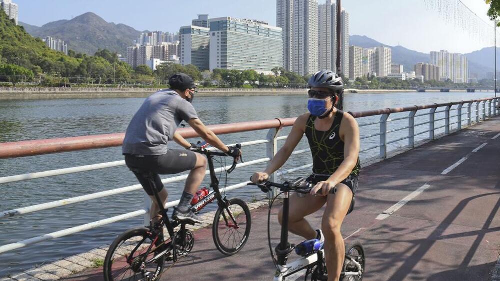 HK mulls law on mandatory cycling helmets