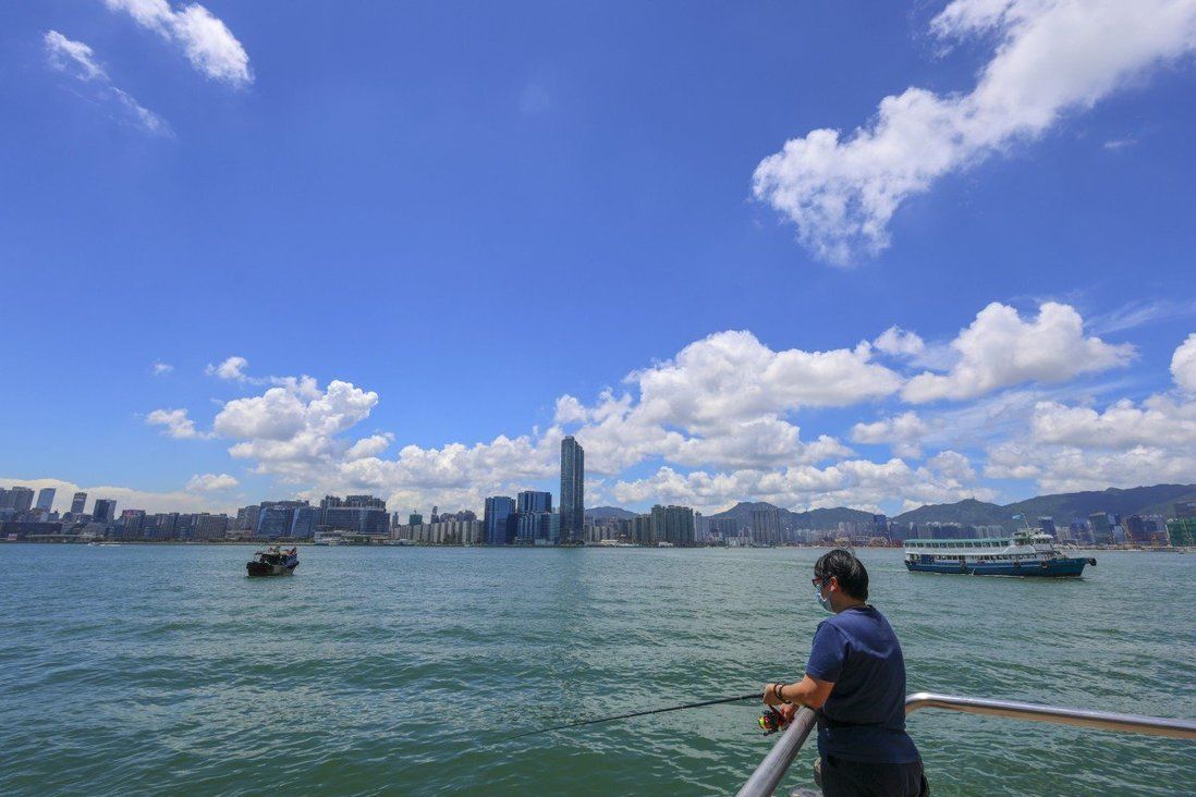 Hong Kong sweats on hottest day of year so far