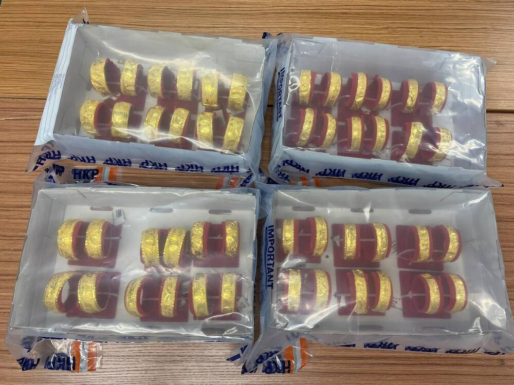 All jewelry pieces recovered as two men arrested over Yuen Long burglary