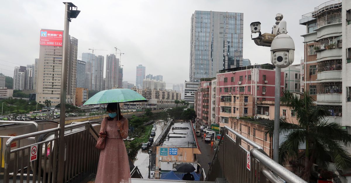 Tropical Storm Ma-on barrels towards Hong Kong, Guangdong province