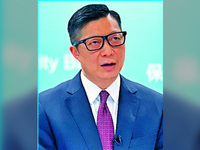 Tang defends hard line on vax waivers