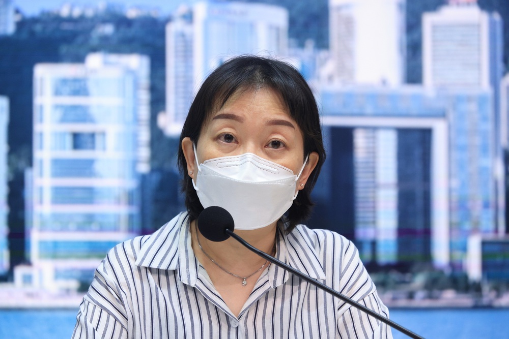 CHP’s Chuang Shuk-kwan wishes HK well as she counts 5,190 cases at final daily Covid briefing