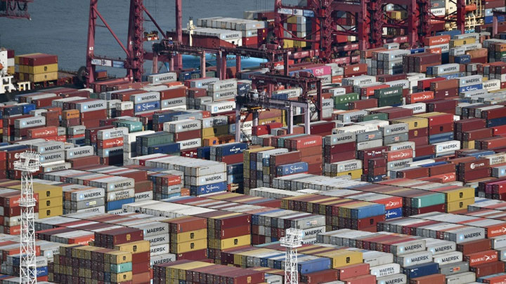 HK’s exports plunge most since pandemic first began
