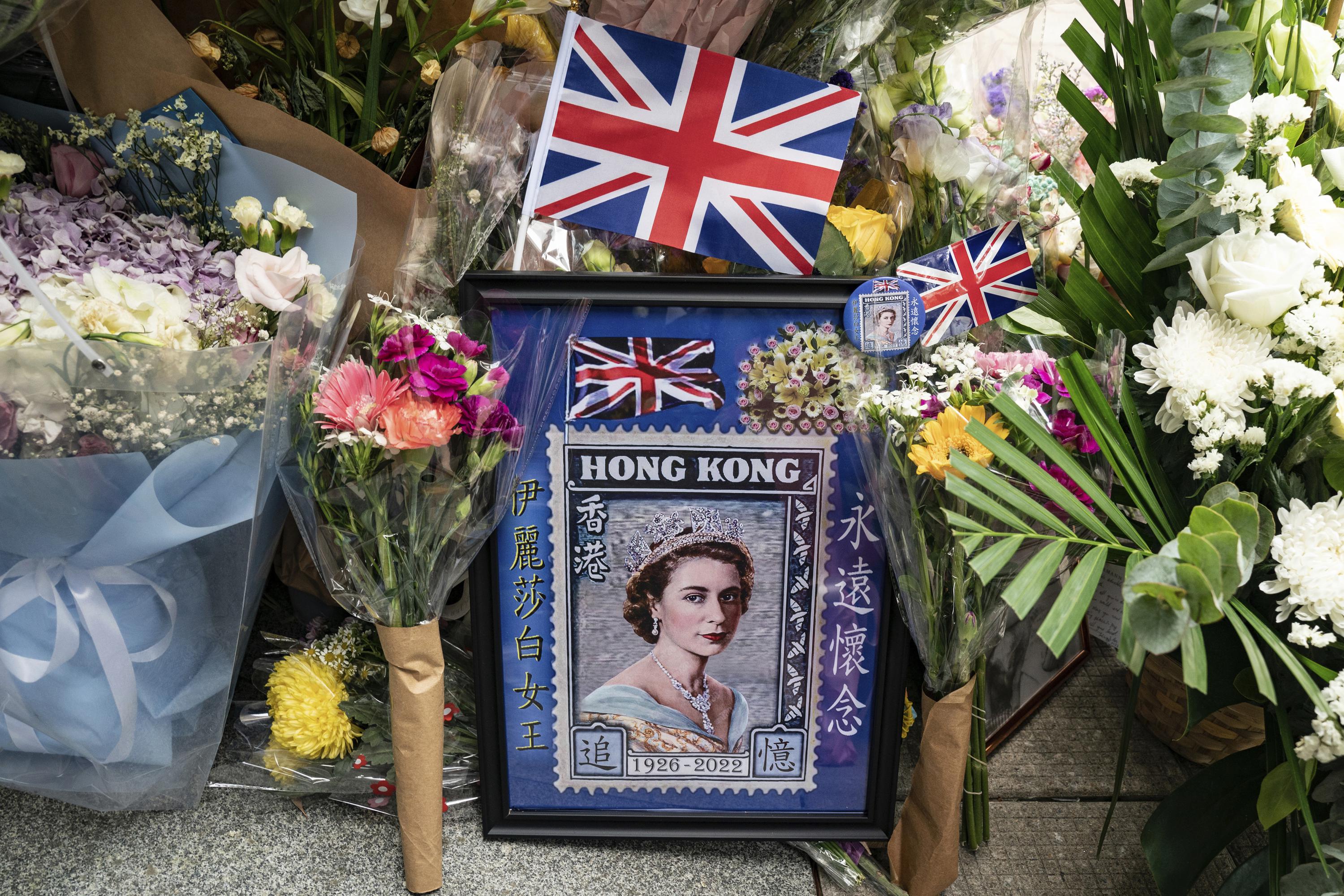 In Hong Kong, public grief over queen doubles as dissent