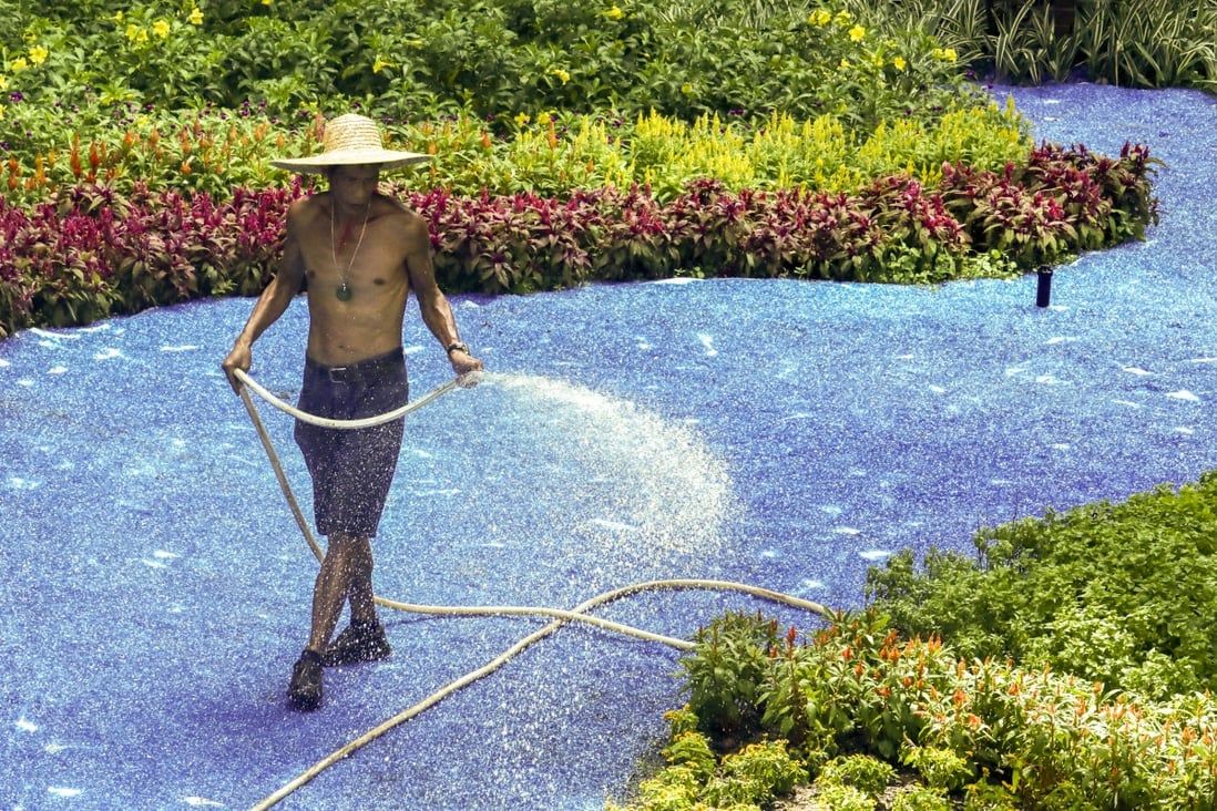 Over half of outdoor workers suffer from heat illnesses in Hong Kong: survey