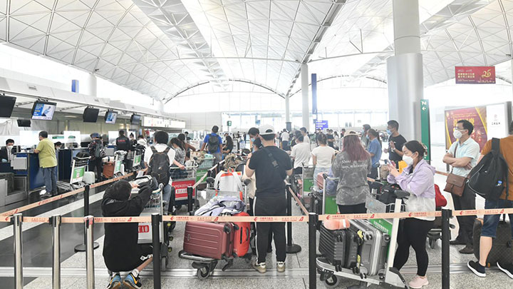 Hong Kong Airport traffic surges after hotel quarantine scrapped