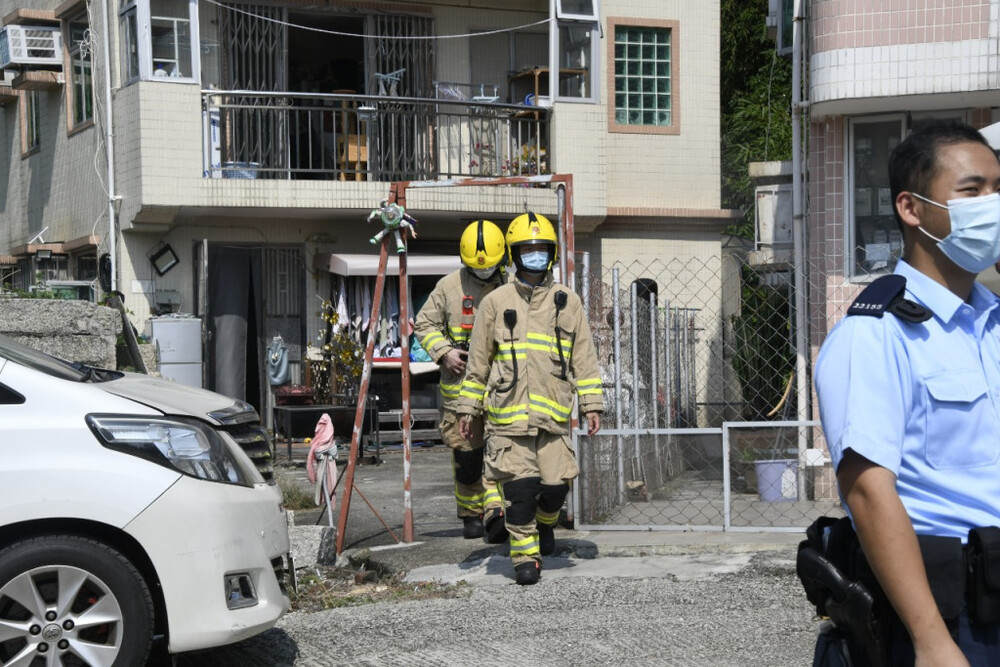 Fourteen pets die in the fire in Tuen Mun