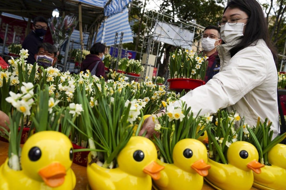 Hong Kong bans dry goods stalls at Lunar New Year fair for fourth year in a row