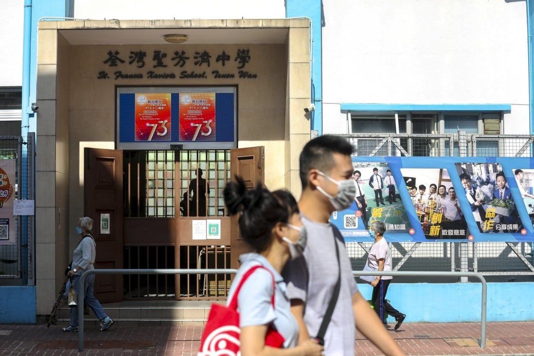 Hong Kong schools told to handle misbehaving students in flag ceremonies fairly